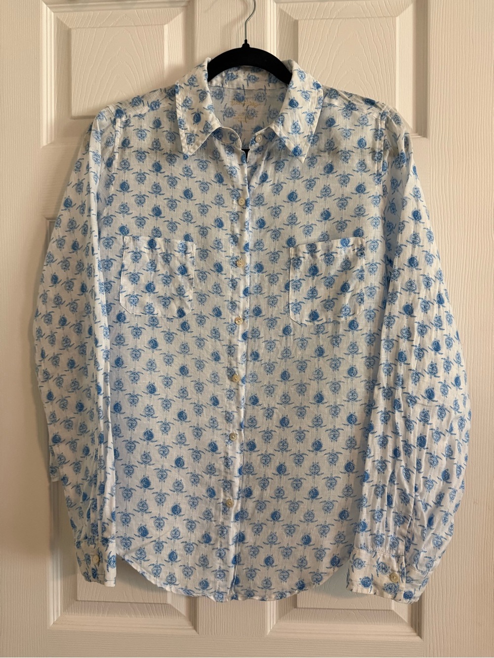 Lily Pulitzer Sea View Linen Button-down in  Blue Turtle Print